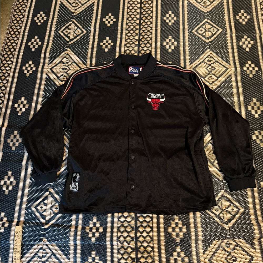NBA Chicago Bulls warm-up jacket, pregame pro player vintage awesome XL